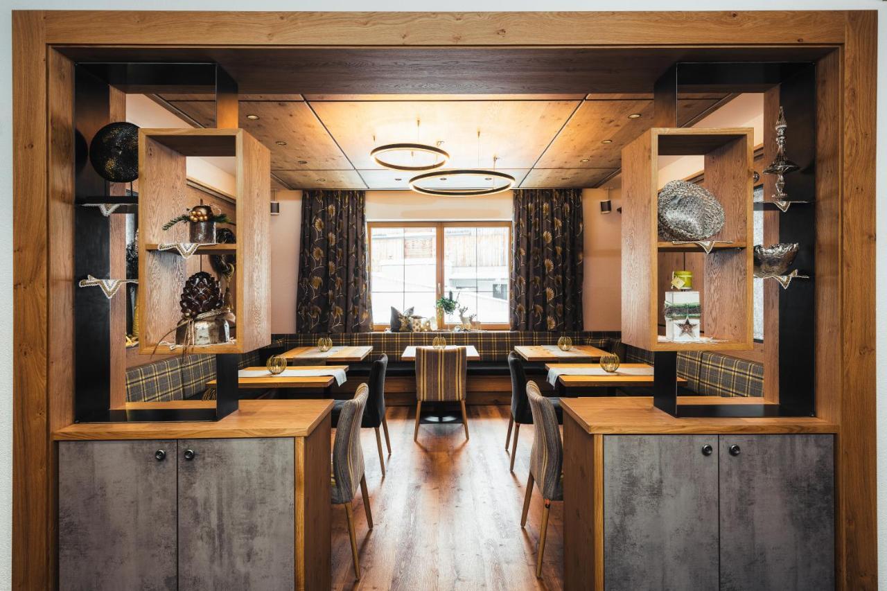 Hotel Garni Angela イシュグル エクステリア 写真